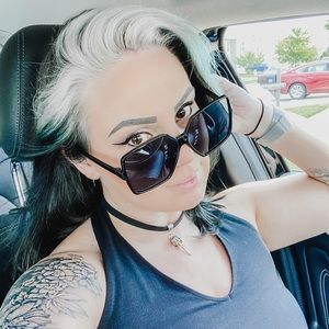 Meet your Posher, Natalie